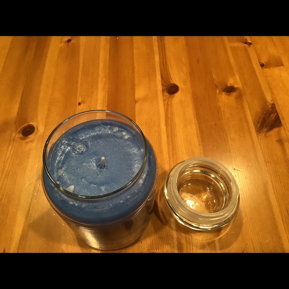 YANKEE CANDLE BAY BREEZE RETIRED LARGE JAR CANDLE - Picture 5 of 6
